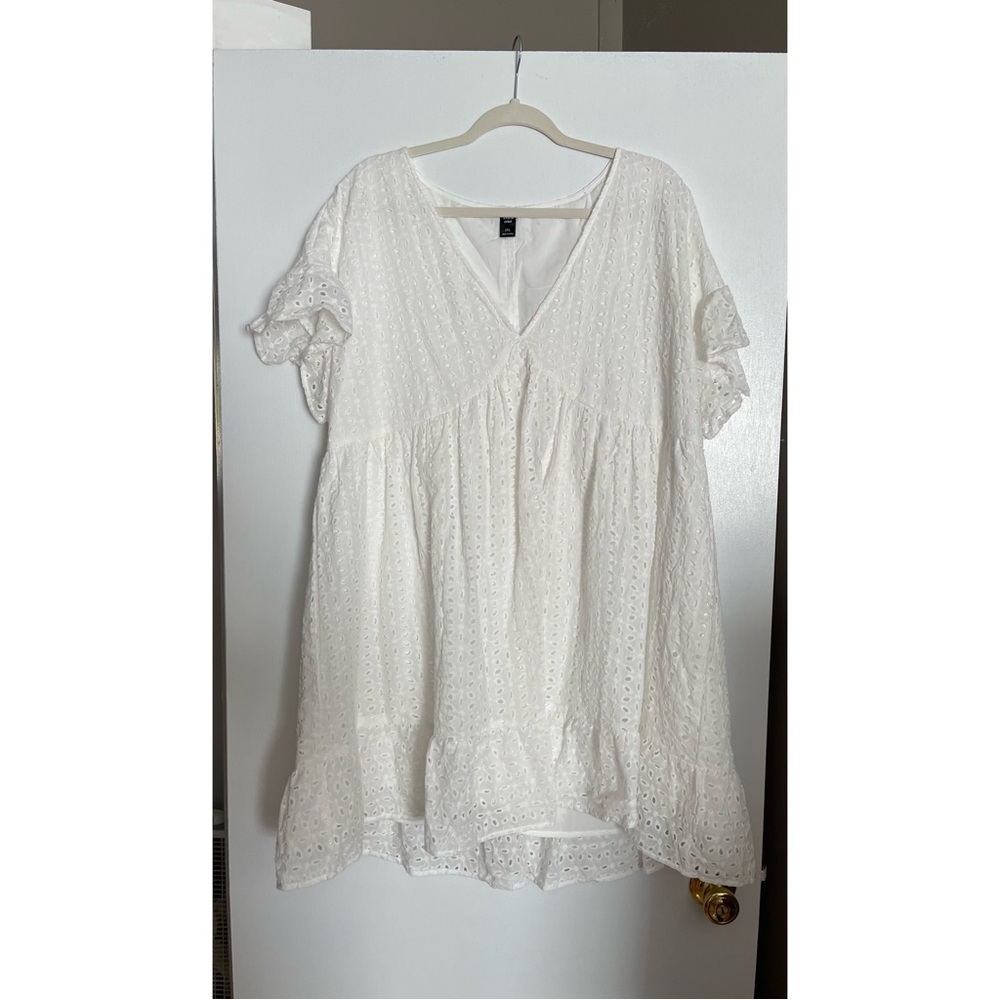 White plus size baby doll style dress